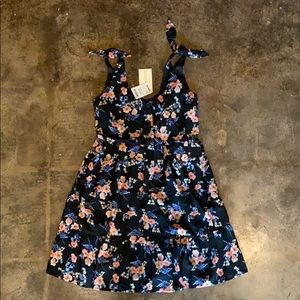 NWT summer dress, size M